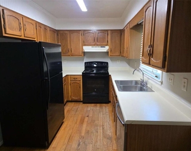 1695 Underwood Drive - Photo Thumbnail 8