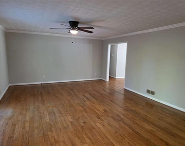 1695 Underwood Drive - Photo Thumbnail 9