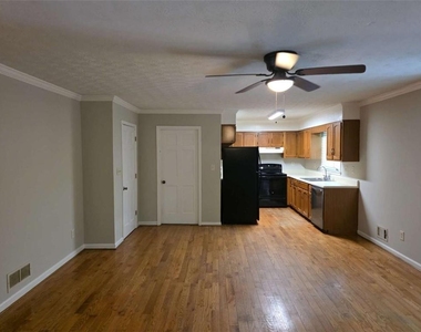 1695 Underwood Drive - Photo Thumbnail 7