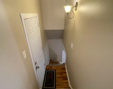 6840 W 64th Street - Photo Thumbnail 10