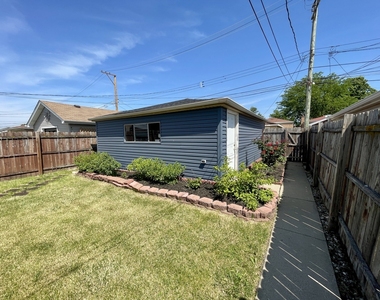 6840 W 64th Street - Photo Thumbnail 20