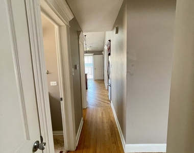 6840 W 64th Street - Photo Thumbnail 4