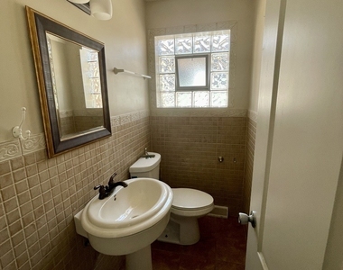 6840 W 64th Street - Photo Thumbnail 6