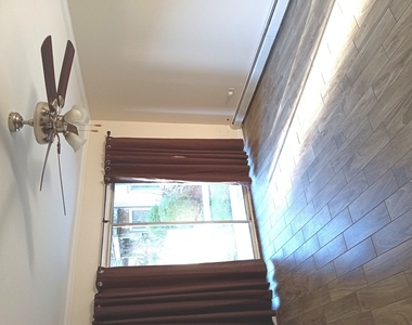 107 E Dundee Road - Photo Thumbnail 2