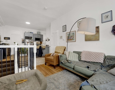 1140 N Winchester Avenue - Photo Thumbnail 1