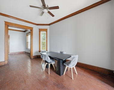 7056 S Parnell Avenue - Photo Thumbnail 5