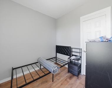 7056 S Parnell Avenue - Photo Thumbnail 4