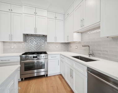 4819 N Ashland Avenue - Photo Thumbnail 6