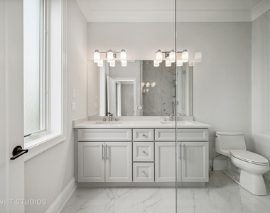 4819 N Ashland Avenue - Photo Thumbnail 8