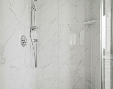 4819 N Ashland Avenue - Photo Thumbnail 9