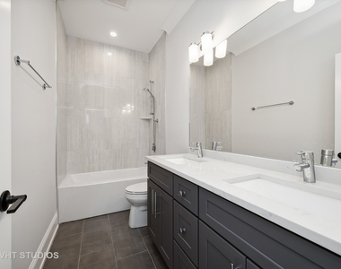 4819 N Ashland Avenue - Photo Thumbnail 12