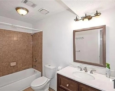 6447 River Park Drive - Photo Thumbnail 8