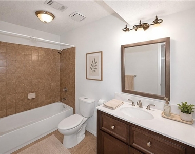6447 River Park Drive - Photo Thumbnail 4