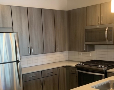 847 Chicago Avenue - Photo Thumbnail 2