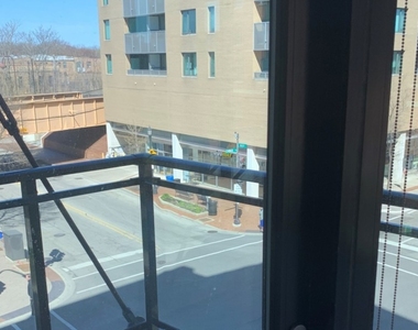 847 Chicago Avenue - Photo Thumbnail 8