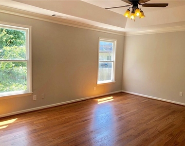 2102 Chatou Place Nw - Photo Thumbnail 17