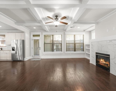 2439 Muirfield Place - Photo Thumbnail 12