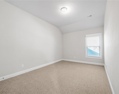 2439 Muirfield Place - Photo Thumbnail 28
