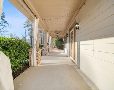 2439 Muirfield Place - Photo Thumbnail 4
