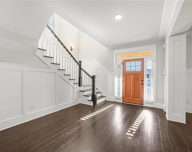 2439 Muirfield Place - Photo Thumbnail 18