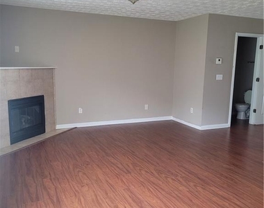 748 Georgetown Court - Photo Thumbnail 10