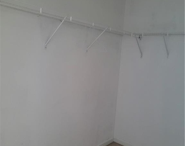 748 Georgetown Court - Photo Thumbnail 6