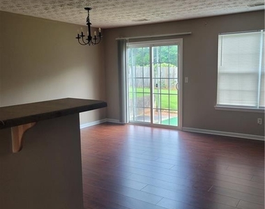748 Georgetown Court - Photo Thumbnail 11