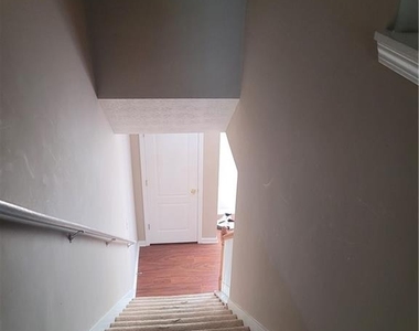 748 Georgetown Court - Photo Thumbnail 8