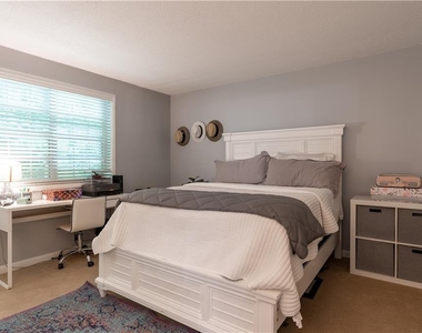 6900 Roswell Road - Photo Thumbnail 39