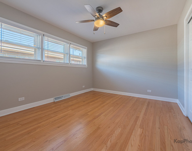 8500 W Carmen Avenue - Photo Thumbnail 13