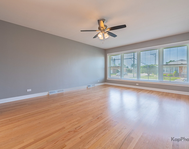 8500 W Carmen Avenue - Photo Thumbnail 2