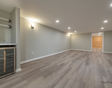 8500 W Carmen Avenue - Photo Thumbnail 20