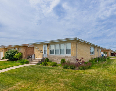8500 W Carmen Avenue - Photo Thumbnail 1