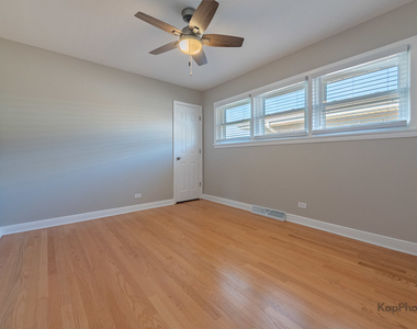 8500 W Carmen Avenue - Photo Thumbnail 11