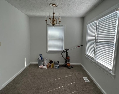 2005 Benson Avenue Se - Photo Thumbnail 2