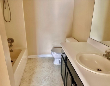 2802 Pine Valley Way Nw - Photo Thumbnail 6