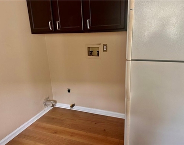 2802 Pine Valley Way Nw - Photo Thumbnail 4