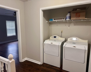 2290 Fairways Court - Photo Thumbnail 9