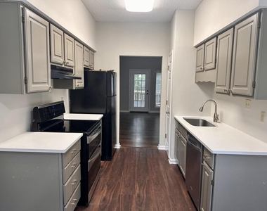2290 Fairways Court - Photo Thumbnail 4