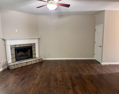 2290 Fairways Court - Photo Thumbnail 6