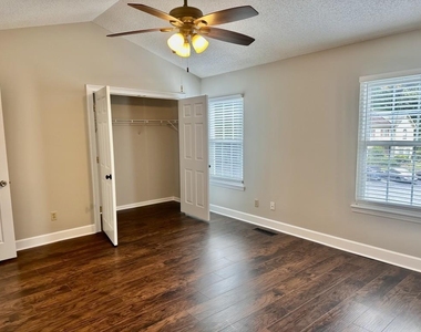 2290 Fairways Court - Photo Thumbnail 14