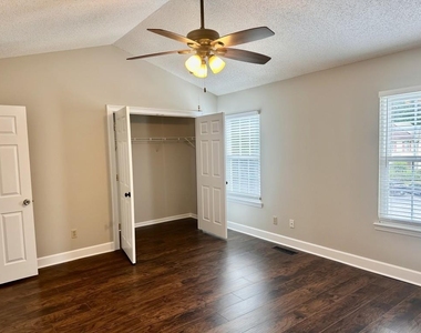 2290 Fairways Court - Photo Thumbnail 15