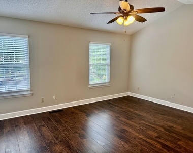 2290 Fairways Court - Photo Thumbnail 13