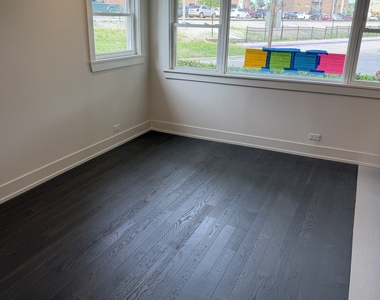 7701 W Marwood Avenue - Photo Thumbnail 4