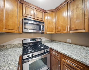 550 Vine Avenue - Photo Thumbnail 4