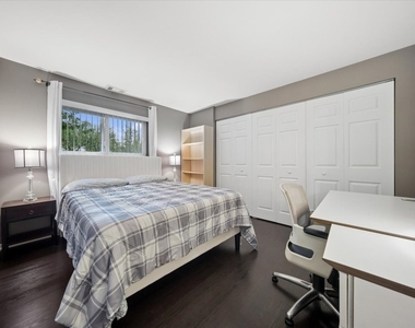 550 Vine Avenue - Photo Thumbnail 9