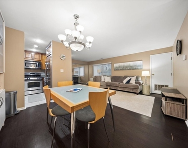 550 Vine Avenue - Photo Thumbnail 6