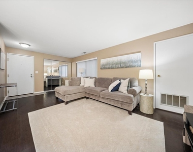 550 Vine Avenue - Photo Thumbnail 3