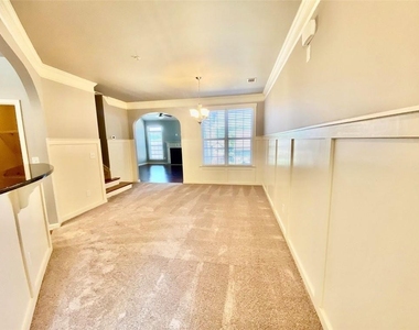 3322 Castleberry Village Drive - Photo Thumbnail 6