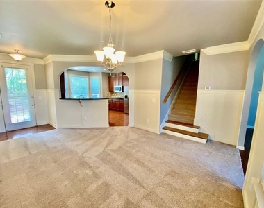 3322 Castleberry Village Drive - Photo Thumbnail 4